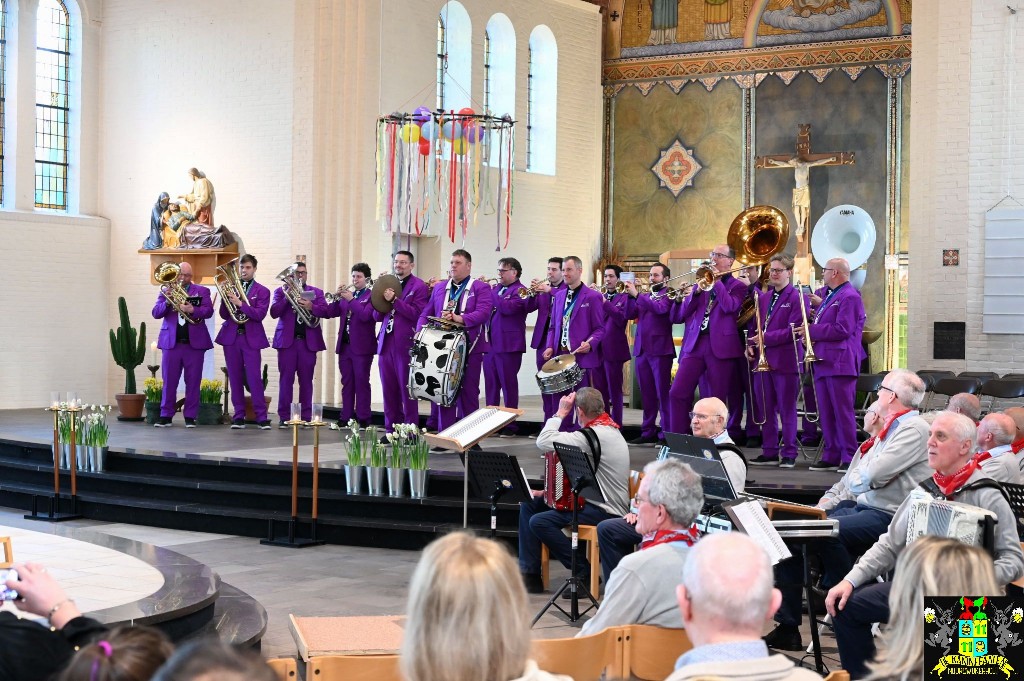 ../Images/Kerkmis 66 jaar Kaninefaaten 070.jpg